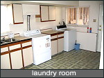 full size laundry room or utility room